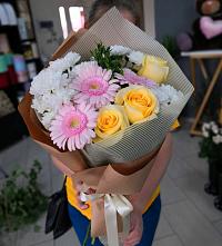Букет цветов из:  Герберы, Розы и Хризантемы в Козульке