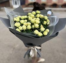 Букет Белые кустовые розы Солинеро в Козульке